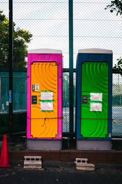 Best Portable bathroom rental  in Auburn, ME